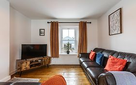 Mid Row Cottage
